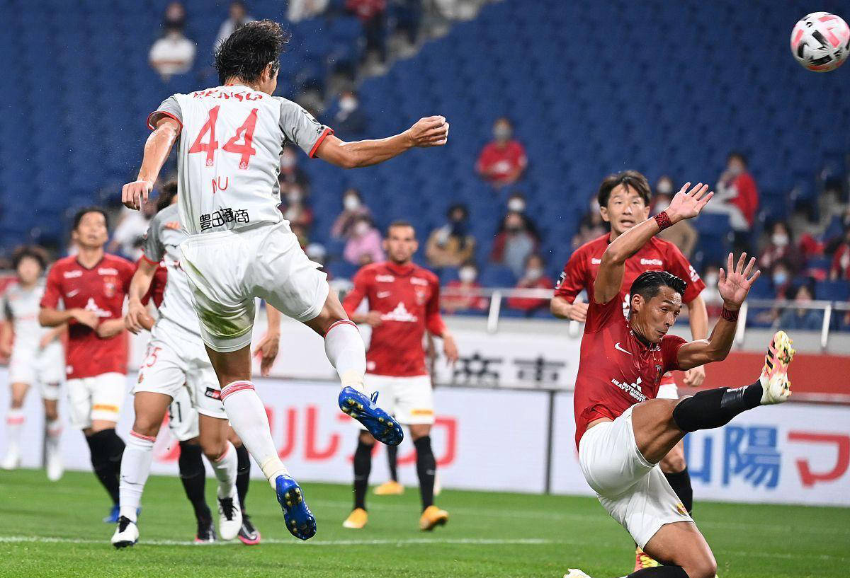 包含首尔FC逼平广州富力，中超球队表现出色的词条