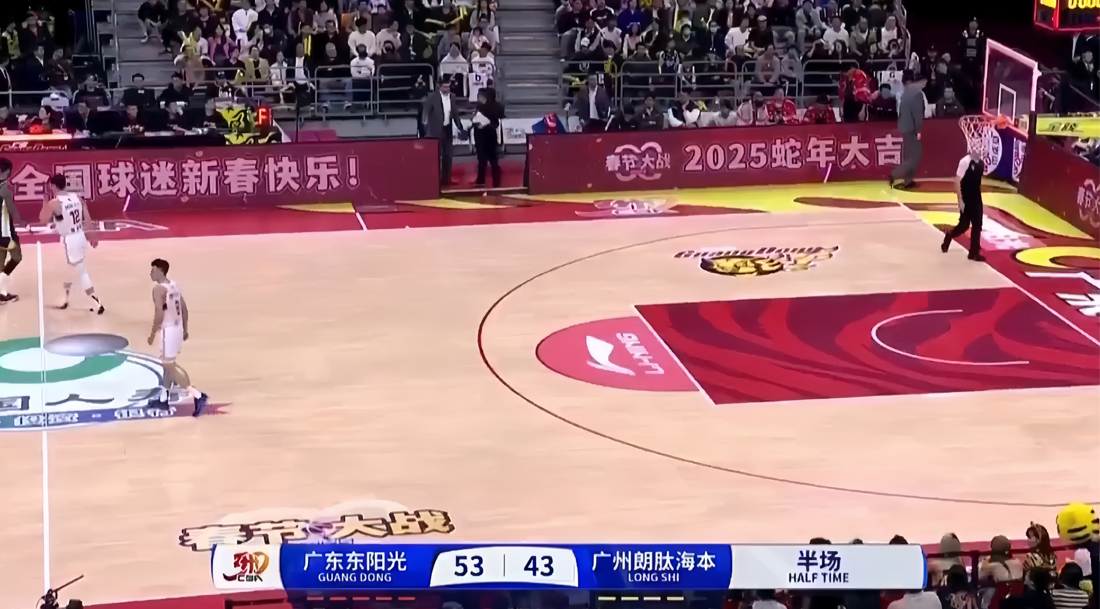 包含南部德比爆冷收尾！广州队主场失利的词条