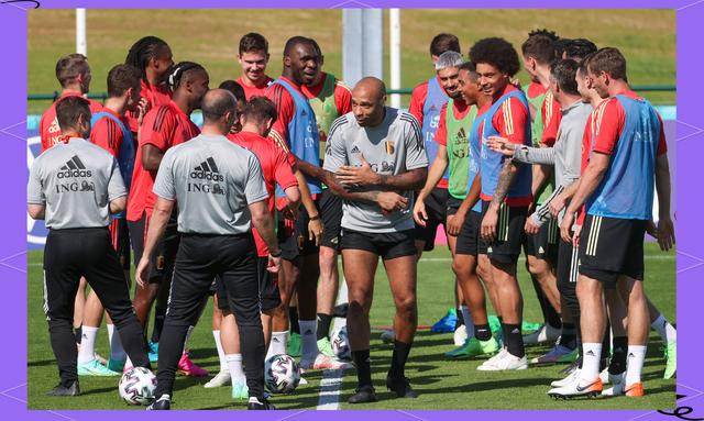 比利时队稳坐榜首，稳健发展的简单介绍