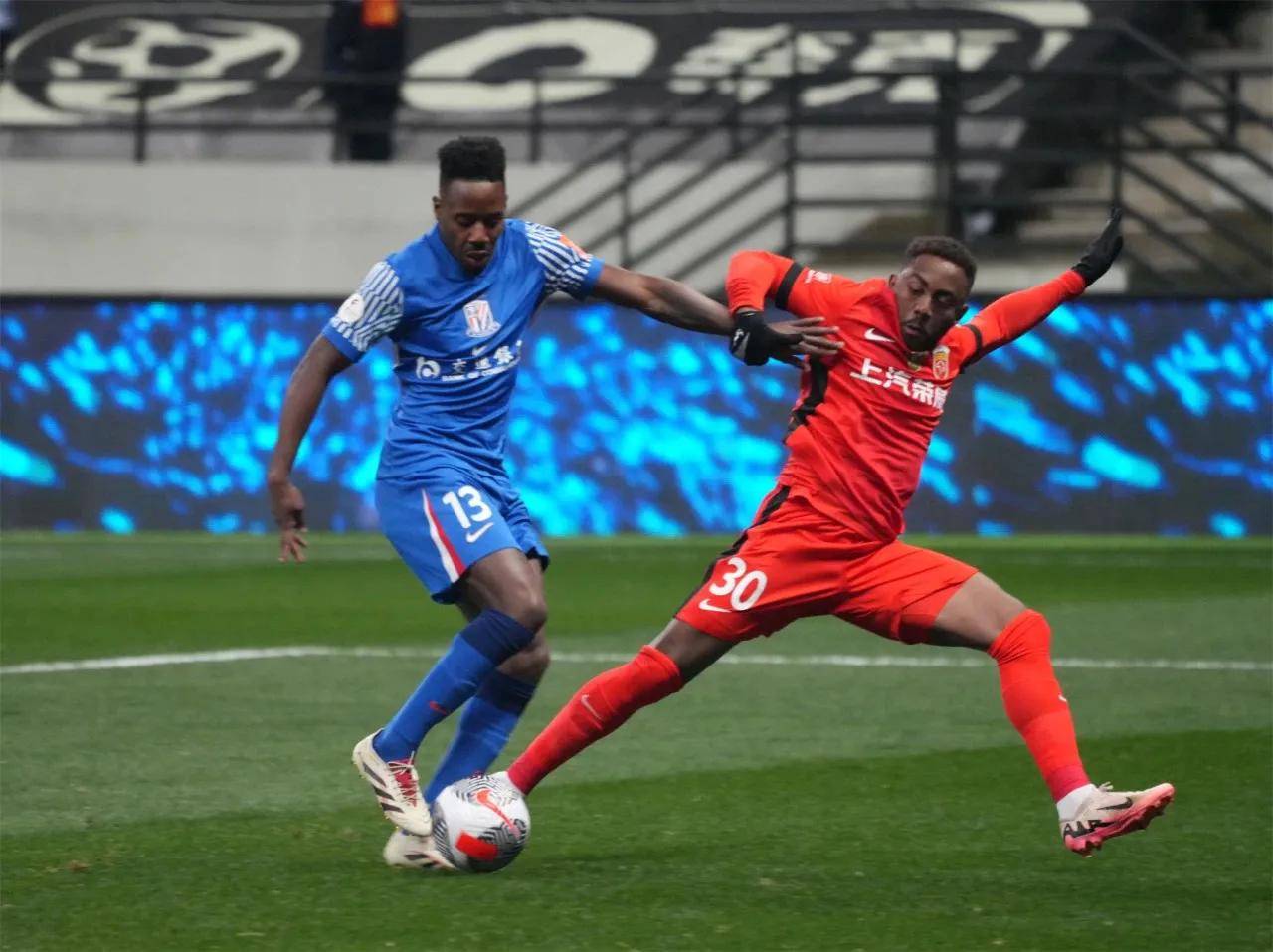 火爆角逐：申花PK泰达双方将在比赛中展开搏击！的简单介绍