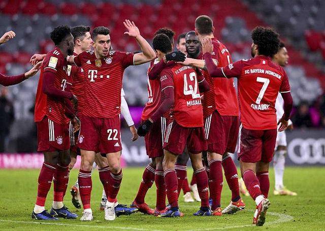 关于拜仁慕尼黑胜利晋级半决赛，德甲劲旅领跑的信息