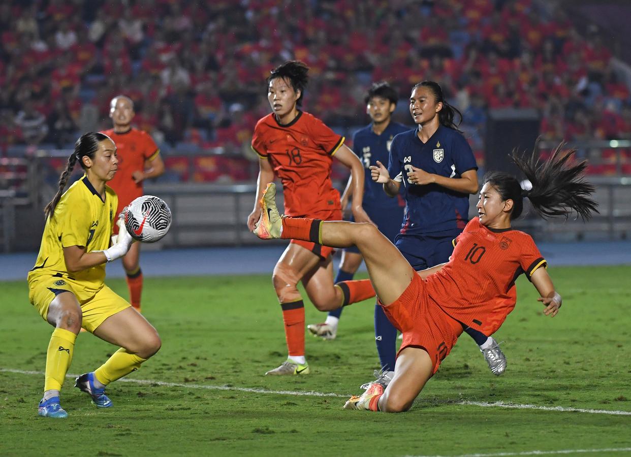 中国国家女子足球队成功晋级决赛