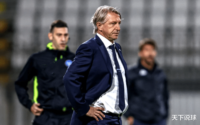 卡利亚里球队发挥出色，取得胜利