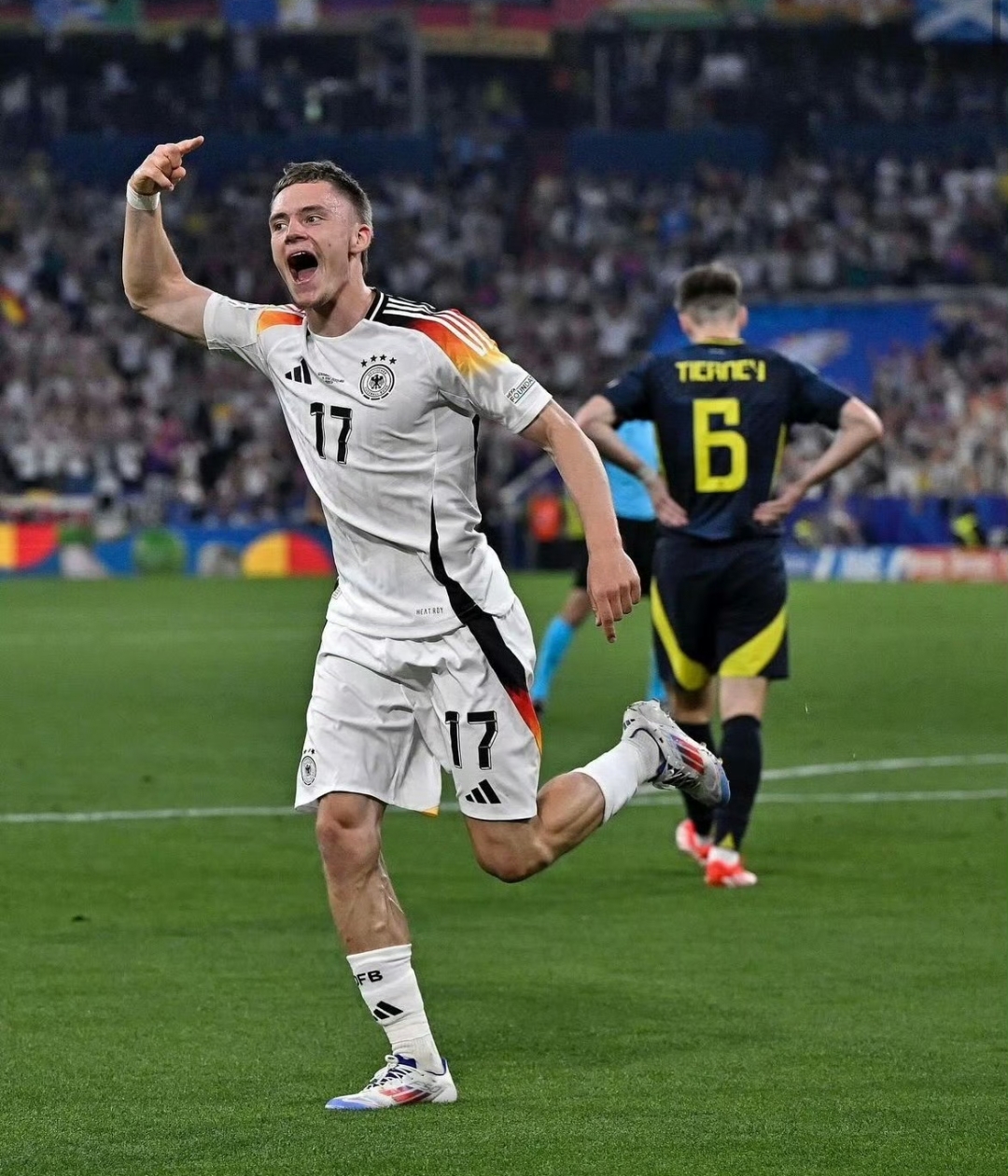 关于欧洲足球联赛热血再战，争胜争负各展风采的信息